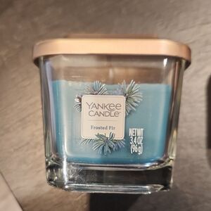 NWT Yankee Candle Frosted Fir Blue 3.4 OZ Candle w/lid